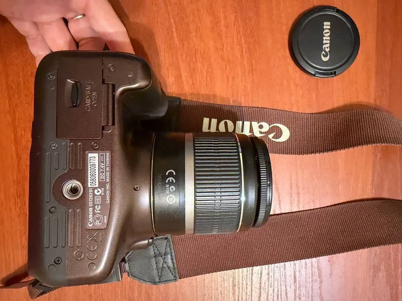 Canon EOS EOS 1100D 12.2MP Digital Camera 18-55mm — фото 3