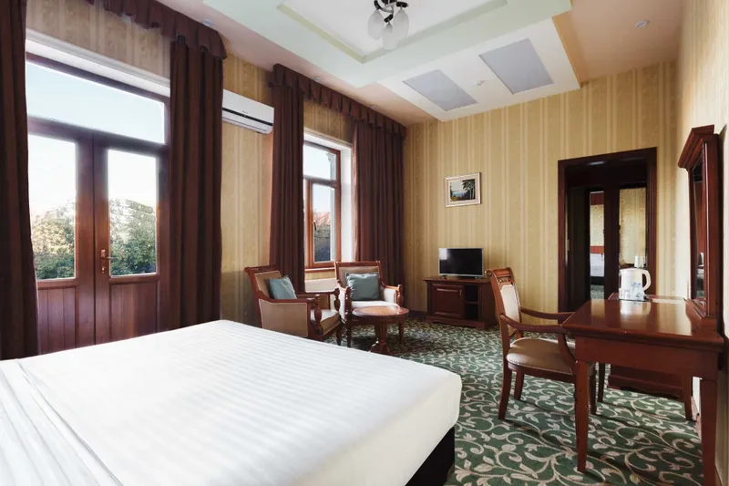 Western Hotel - Markazda qulay turar joy — фото 1