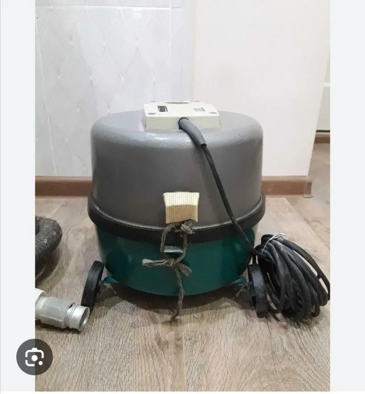 Советский пылесос Буран 2