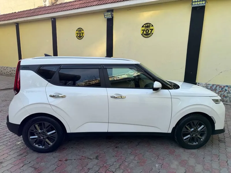 Kia Soul 2022 yil 71 000 yurgan toza moshina — фото 2