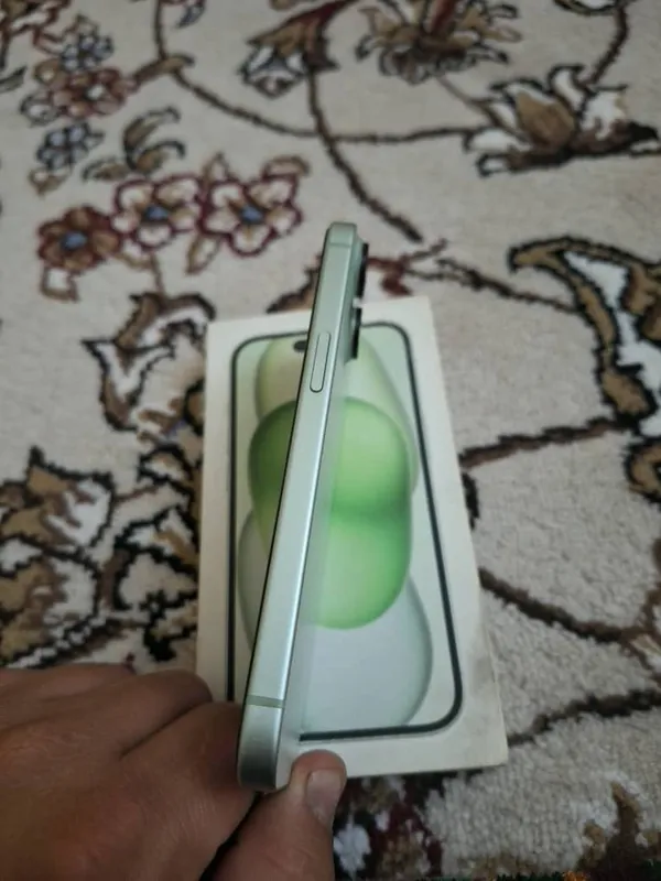 holati zòr 87yomqis 128gb iphone 15 uzi 3