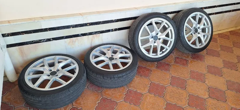 Диска балон 205/45/R17 4 Диска балон 205/45/R17 4