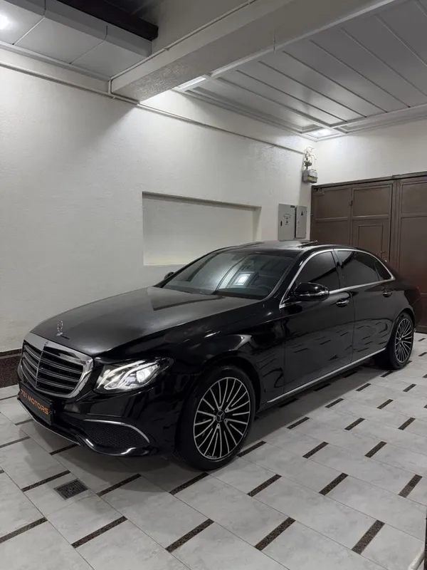 Mercedes Benz W213 E300L Long Zo'r narx Noyob versia — фото 1