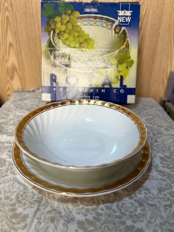 Фарфоровые тарелки Royal Porcelain — фото 1