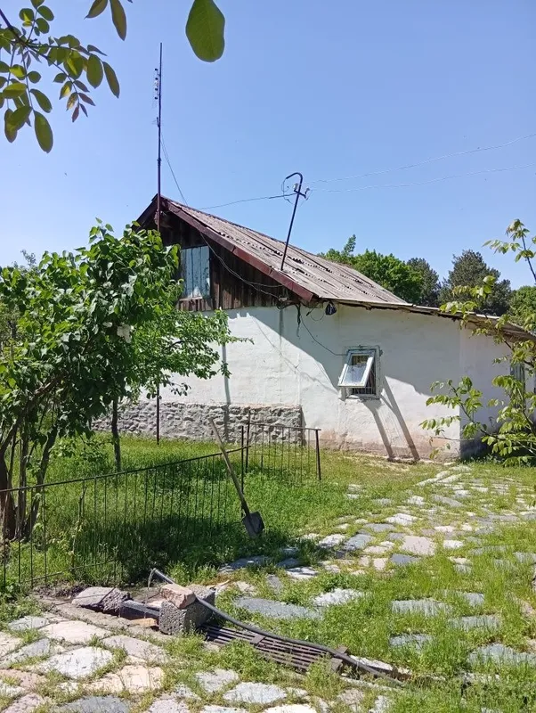 Продается дачный участок в городе Газалкент7,600 соток. Бассейн, сад, Продается дачный участок в городе Газалкент7,600 соток. Бассейн, сад,