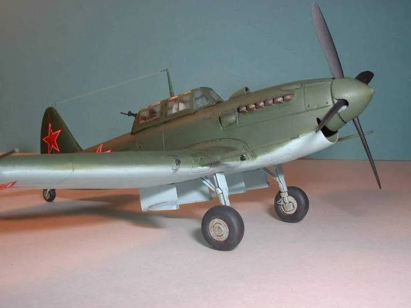 Сборная модель самолета Мессершмитт Bf 109 G-6 (Italeri, 1:72) — фото 2