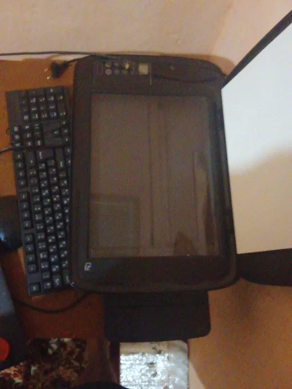 Noutbuk Acer holati yangi i prontir u xam yangi ozgina ishlagan 2 Noutbuk Acer holati yangi i prontir u xam yangi ozgina ishlagan 2