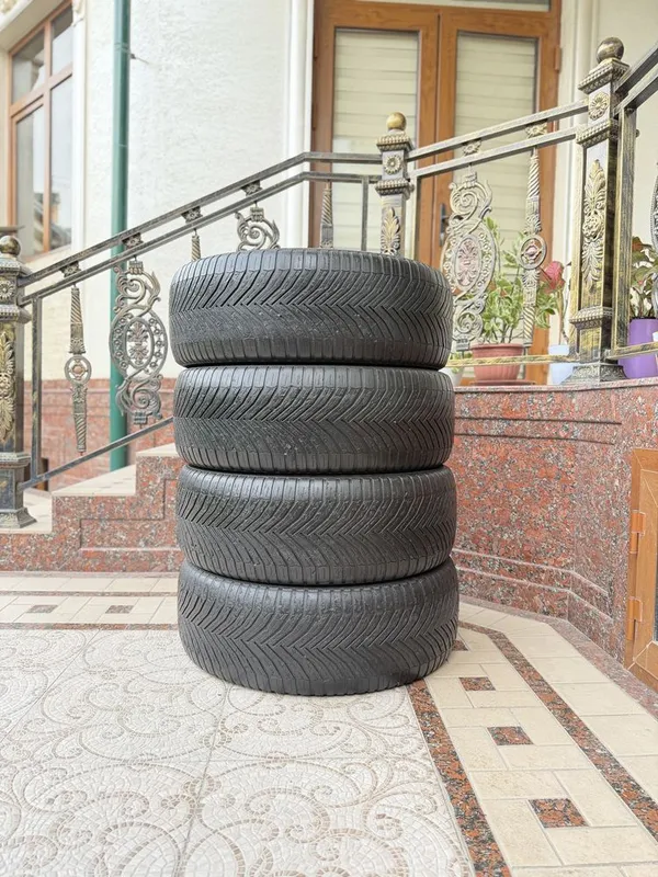 Michelin balon sotiladi 265/60/18