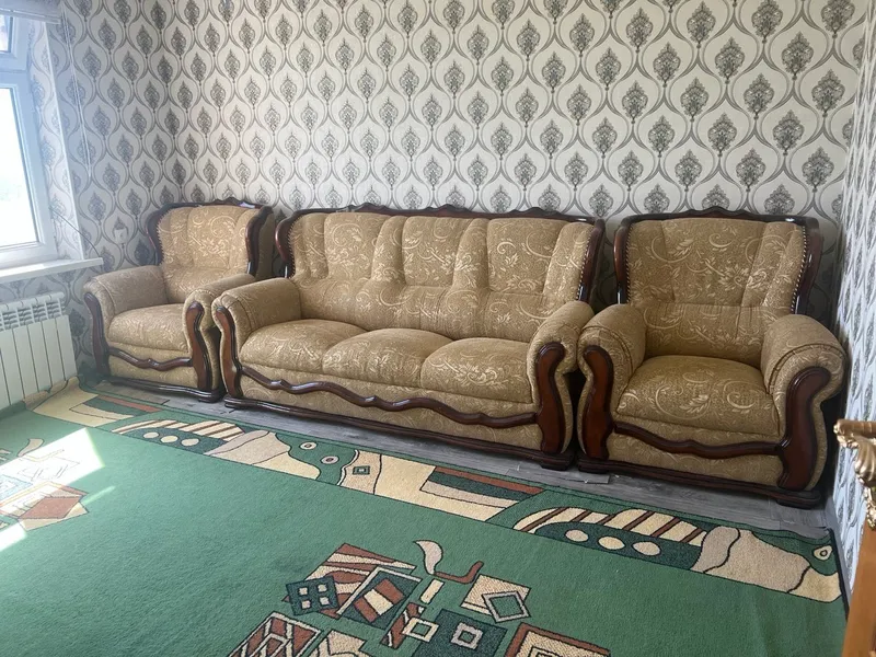 Kreslo divan