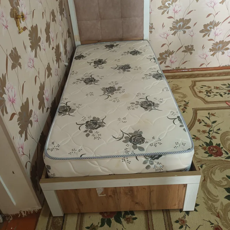 Продаётся кровать, состояние хорошее 3