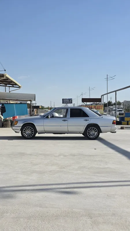Mercedec-Benz w124 E230 Sedan 1 Mercedec-Benz w124 E230 Sedan 1