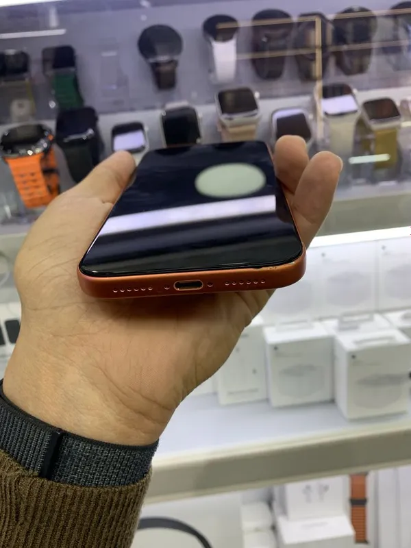 Iphone 17 Promax 256GB ZAA Orange — фото 2