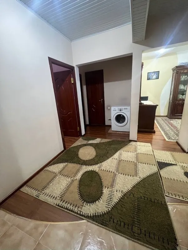 Продаётся 4-комнатная квартира в Банковском доме — фото 8