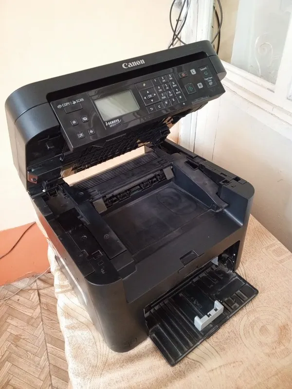 Canon MF211 oq qora 3tasi 1da printer — фото 1