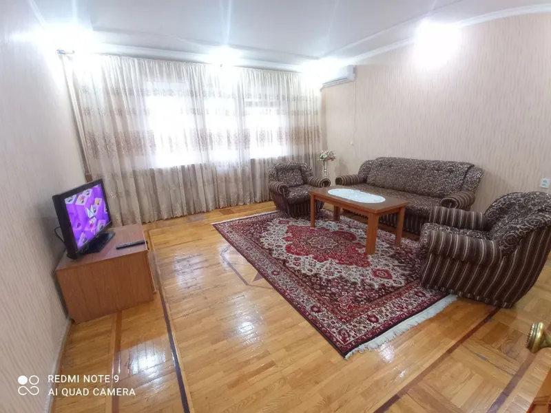 Сдаётся квартира, Юнусабад 4 (Ташкент), ориентир: Универсам 3