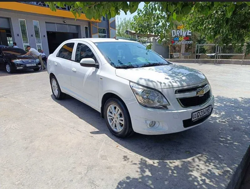Срочно! Автомобиль белый COBALT 4 2 Срочно! Автомобиль белый COBALT 4 2