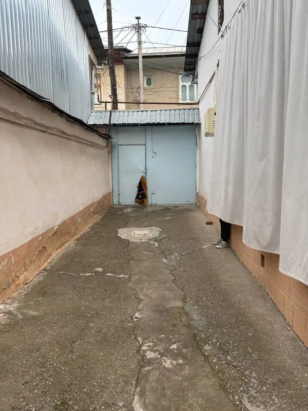 Uy srochna sotiladi qazi mahalla