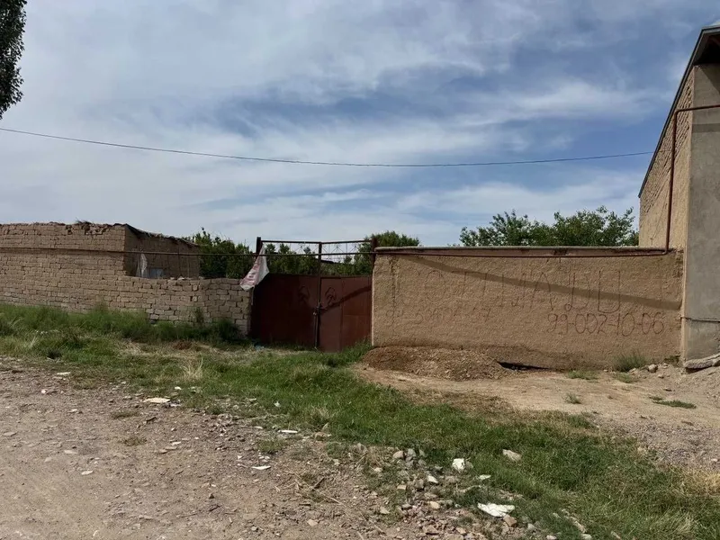 7.4 sotixlik uchastka sotiladi 2