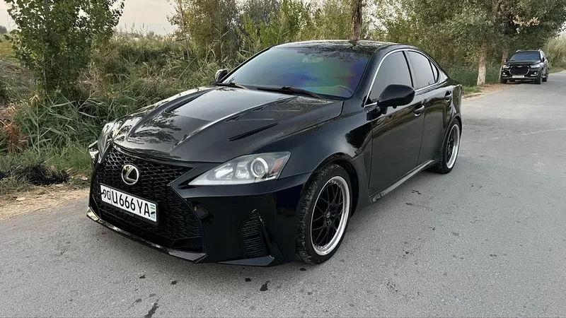 Автомобиль LEXUS F SPORT, стилизованный под ракету 2 Автомобиль LEXUS F SPORT, стилизованный под ракету 2