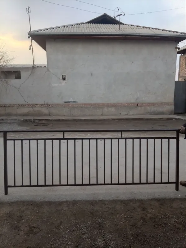 Temir rishotka (panjara) sotiladi – yangi, mustahkam, bo'yi 1.2 m 2