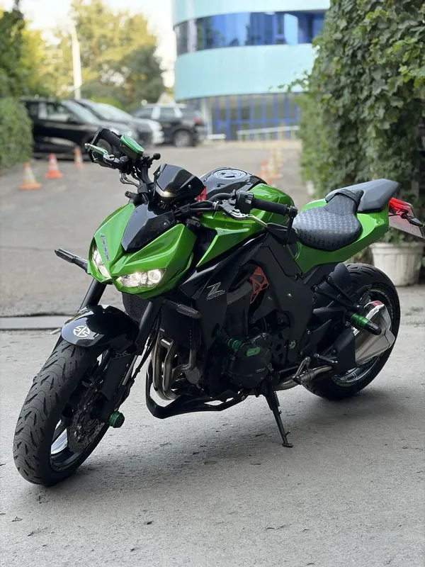 KAWASAKI Z1000 Суперстрит 2 KAWASAKI Z1000 Суперстрит 2