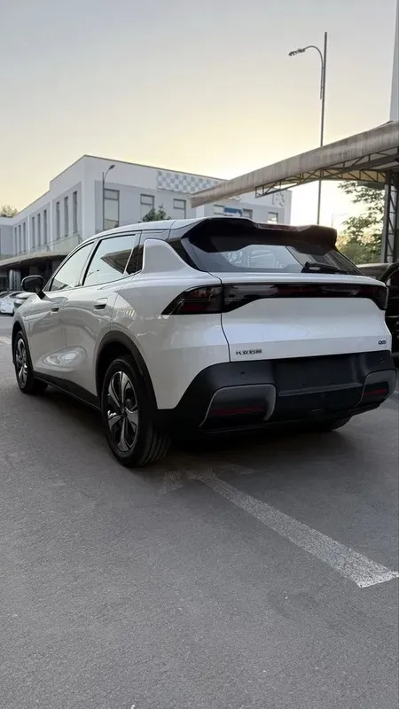Changan Nevo Q05 ev 506km Max Plus — фото 2