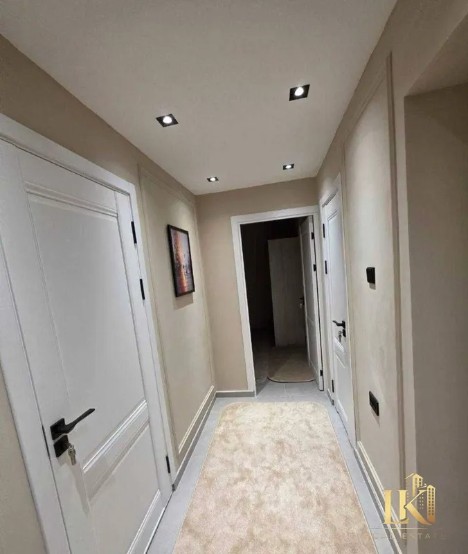 Продаётся 2-комнатная квартира, 60 м², 1/9, Яккасарайский район (ориентир: Аэропорт Korzinka) 4