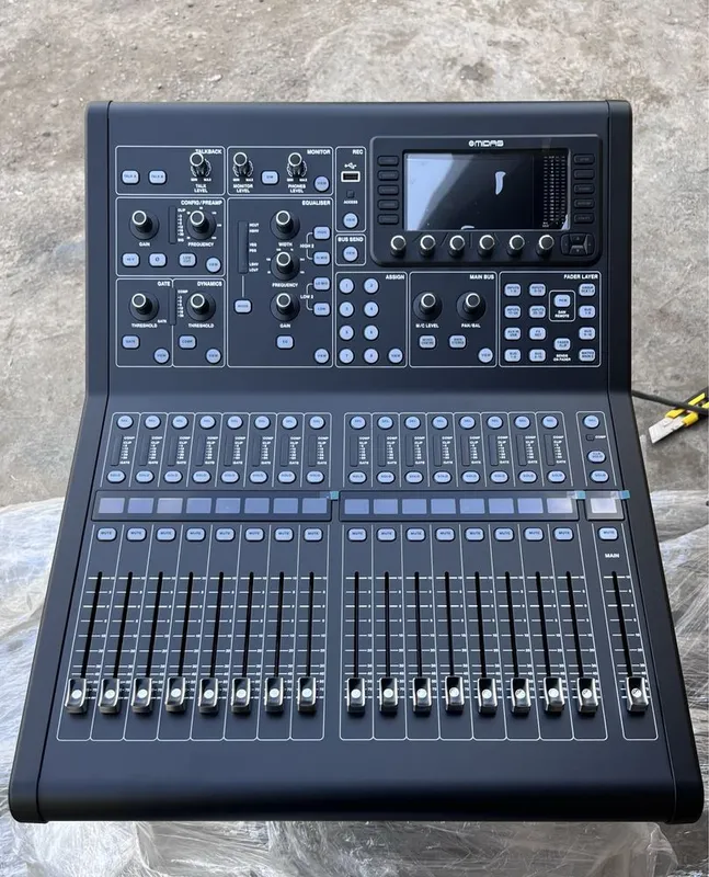 Midas M32R mixer — фото 1