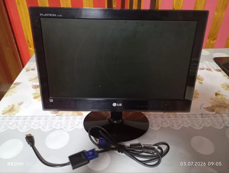 Monitor LG 19 sotiladi 1