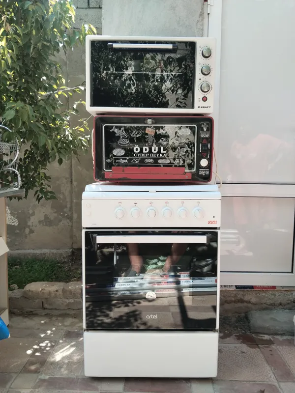 Срочно Четырёхкомфорочтная газовая плита и духовки
