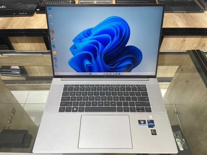 HP ZBook 16 G9 Core i7-12800H озу16гб 512ssd Nvidio Quadro RTX A1000 2 HP ZBook 16 G9 Core i7-12800H озу16гб 512ssd Nvidio Quadro RTX A1000 2