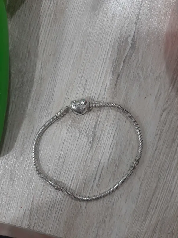 Pandora kumush bilaguzuk 2