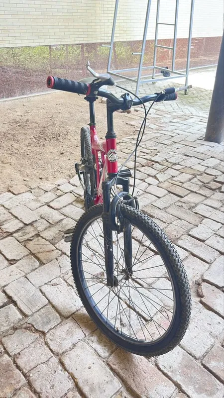 Velosiped sotiladi srochna kelishtirib beriladi 4