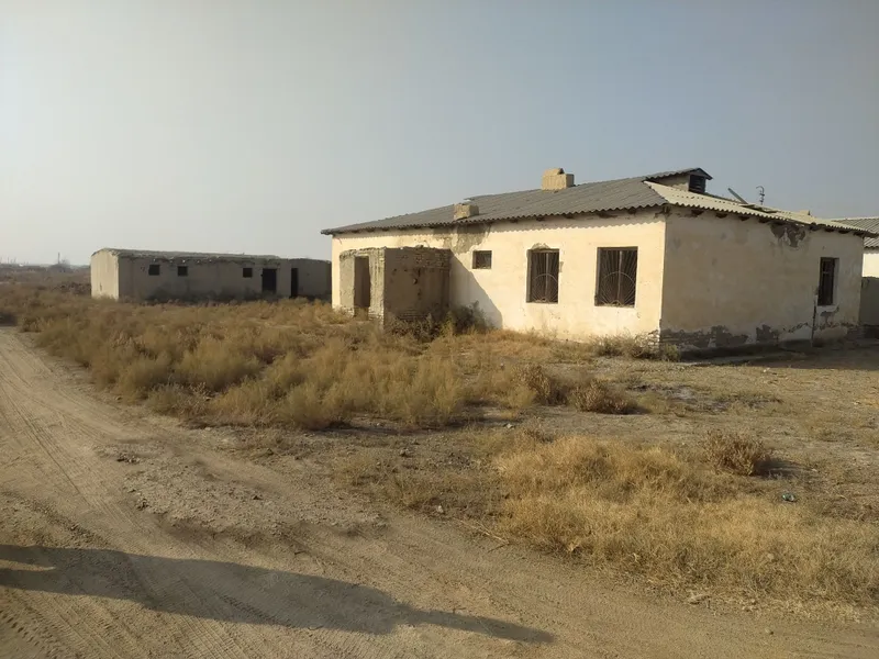 Uy hovli sotiiladi