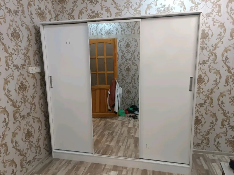 Shkaf sotiladi dastafka ustanovka bepul
