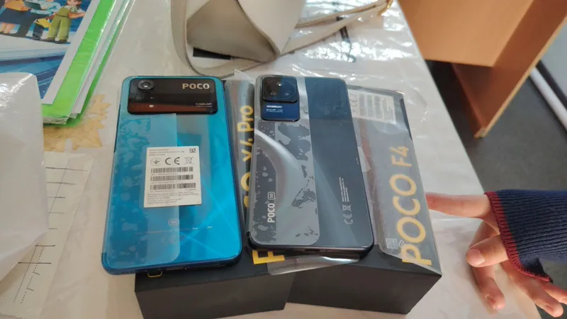 Poco F4, X4 2 Poco F4, X4 2