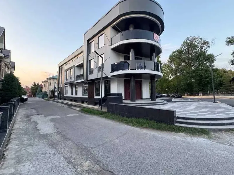 Аренда отдельно стоящего здания 1050 м² | 3 этажа + подвал — фото 5