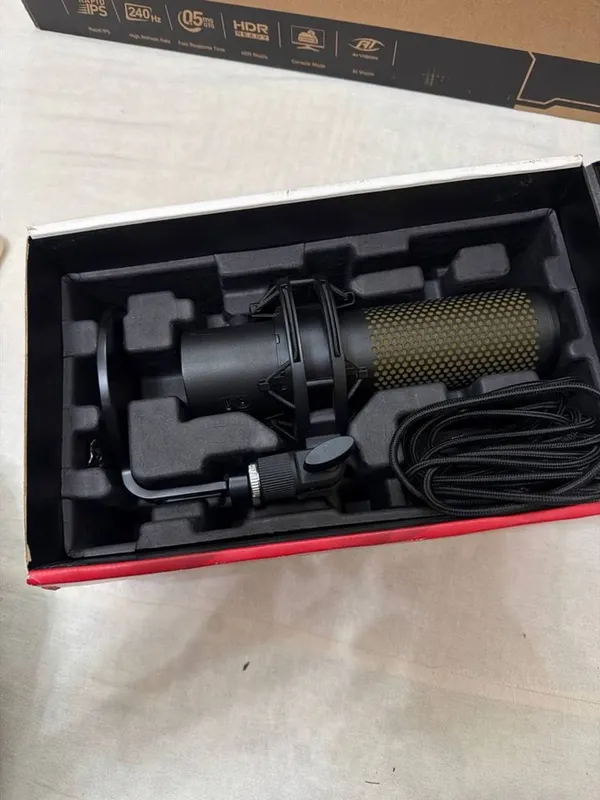 HyperX QuadCast 2S HyperX QuadCast 2S