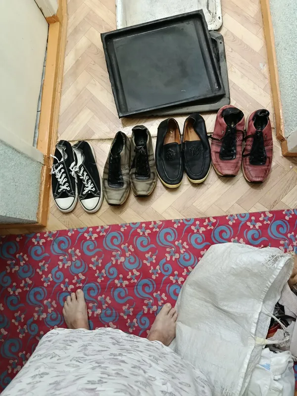 Продаю мужские крассовки Продаю мужские крассовки