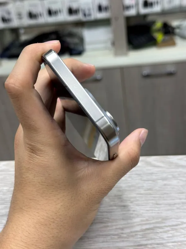 Iphone 15 pro max — фото 2