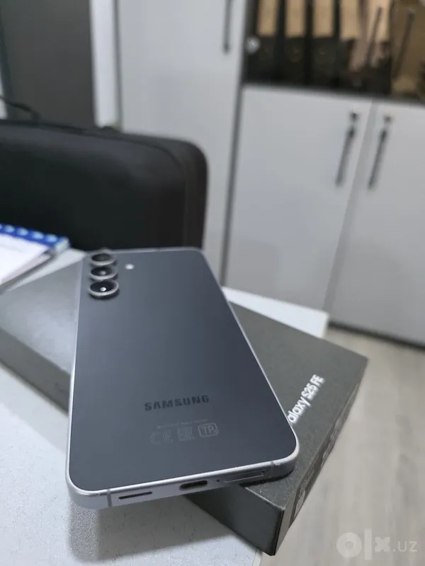 Samsung S25 FE — идеальное состояние 1 Samsung S25 FE — идеальное состояние 1