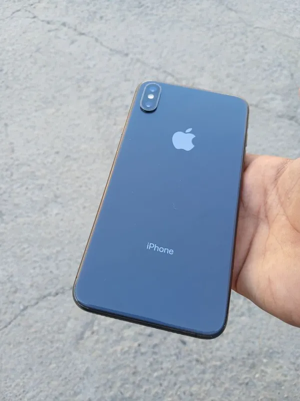 I phone Xs Max 512 gb 2 I phone Xs Max 512 gb 2