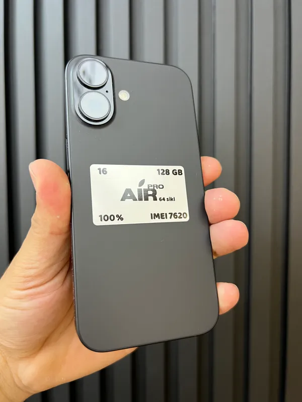 iPhone 16 1
