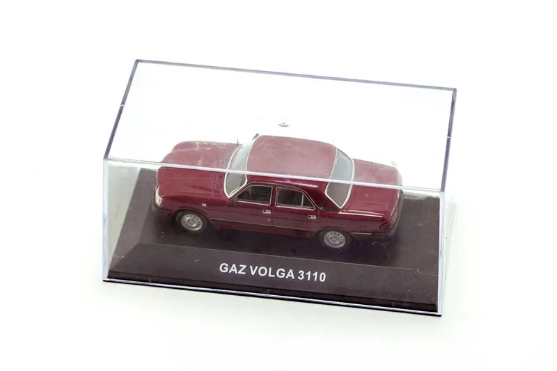 ГАЗ-3110 от фирмы IST models, масштаб 1:43, коллекционая модель.