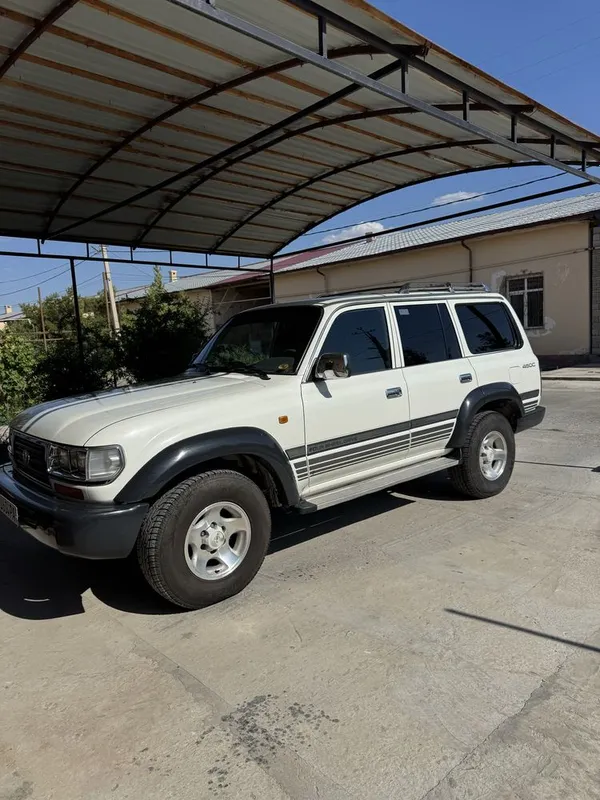 Toyota Land Cruiser 80 1997 benzin 3