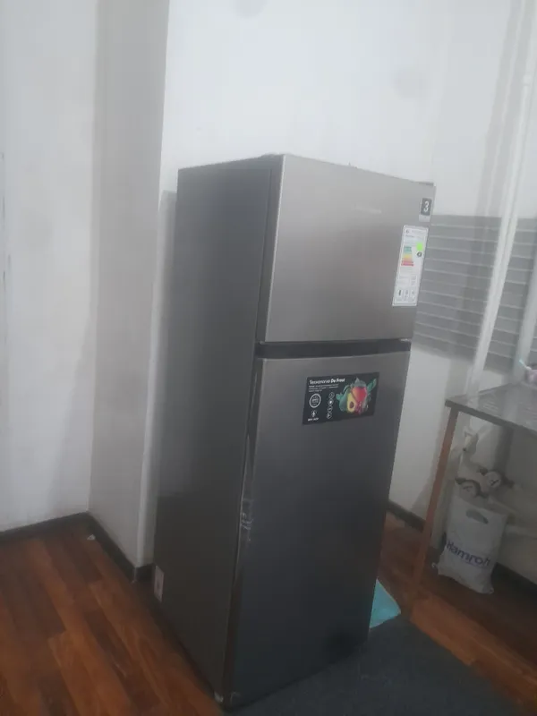 Xaladelnik premier 2