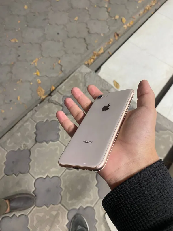 iPhone 8 LL/A Gold 64GB 2 iPhone 8 LL/A Gold 64GB 2