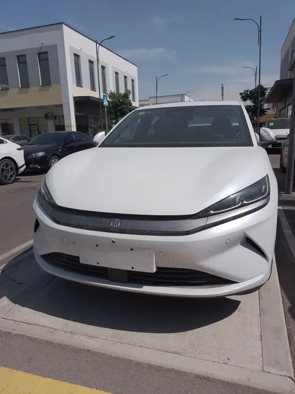 BYD QIN L Bezprobeg Maslo 1