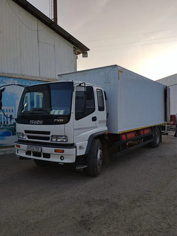 Isuzu 10 tonnalik 2022 yil