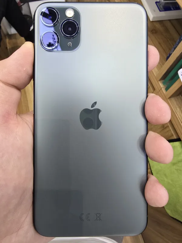 iPhone 11 pro max 64 gb 3
